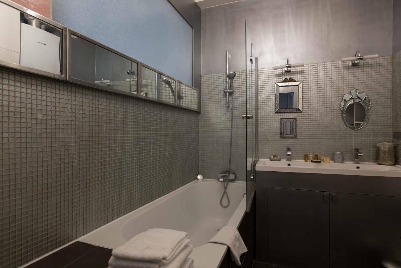 Apartament Veeve - Artistic Excellence In The Marais Paryż Zewnętrze zdjęcie