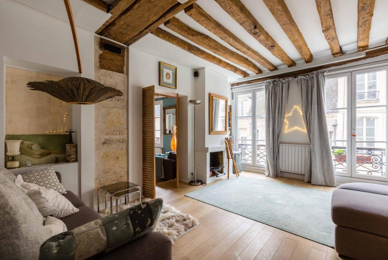 Apartament Veeve - Artistic Excellence In The Marais Paryż Zewnętrze zdjęcie